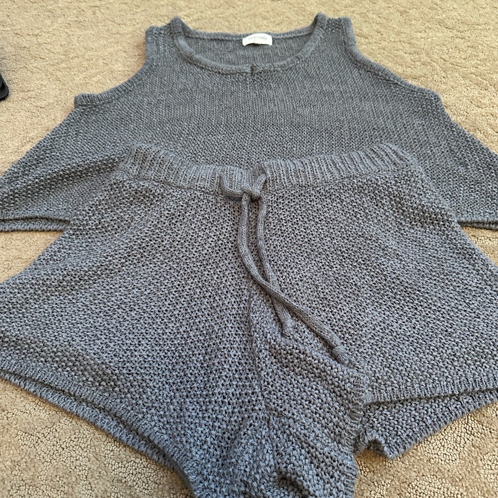 Gray Knit Sleepwear / lounge wear Set. Super soft and stretchy. Drawstring